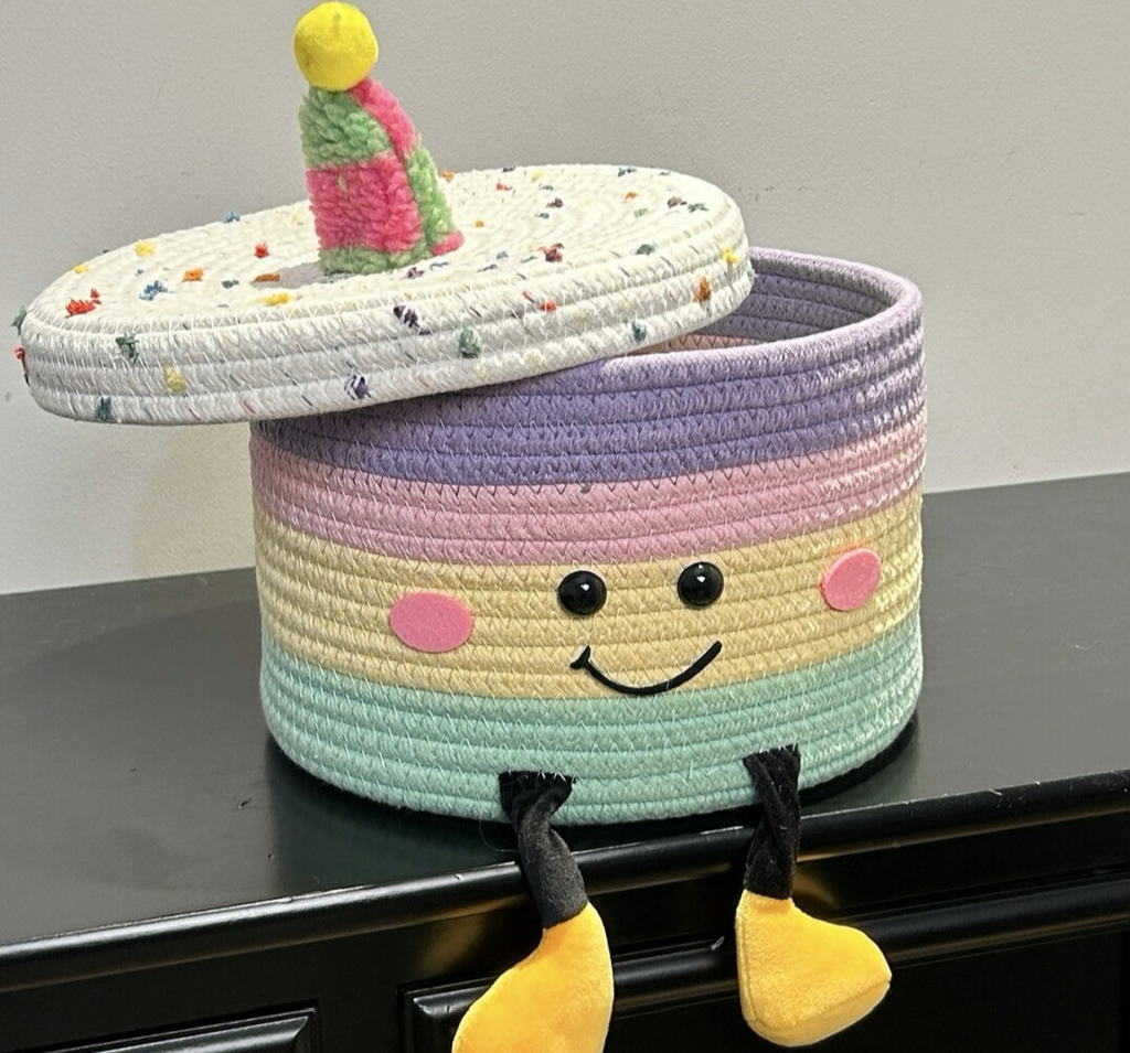 Cartoon Woven Storage Basket Dustproof Desktop Organizer Toys Snacks Kids Gift Box Rainbow Cake Storage